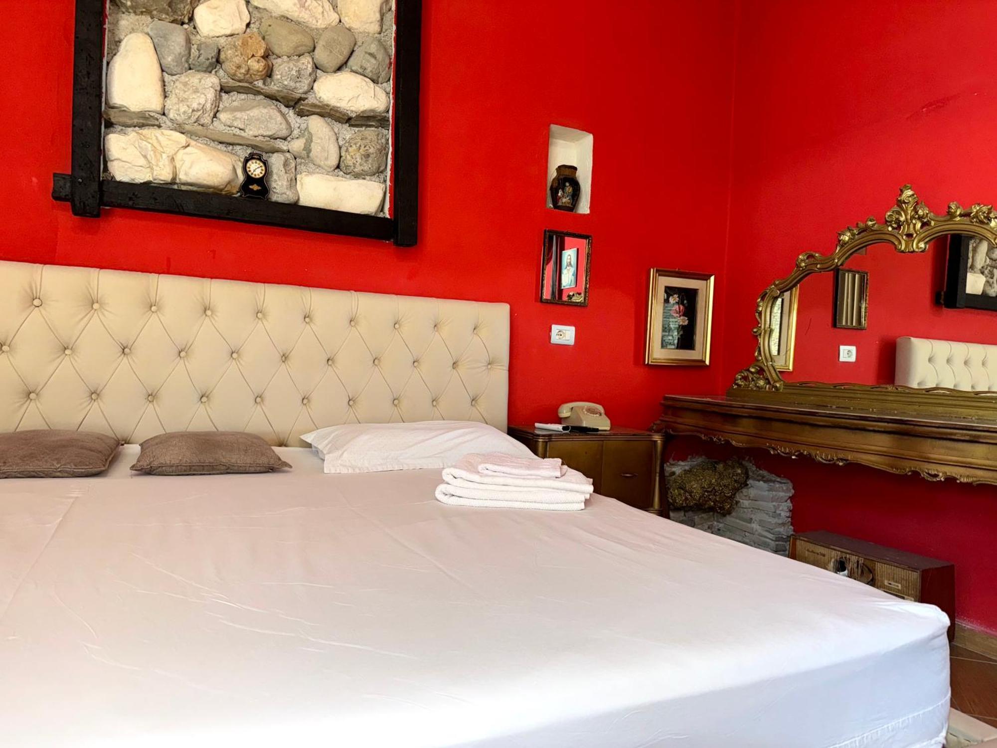 Hotel Vila "Oda E Miqve" Vlorë Exteriér fotografie