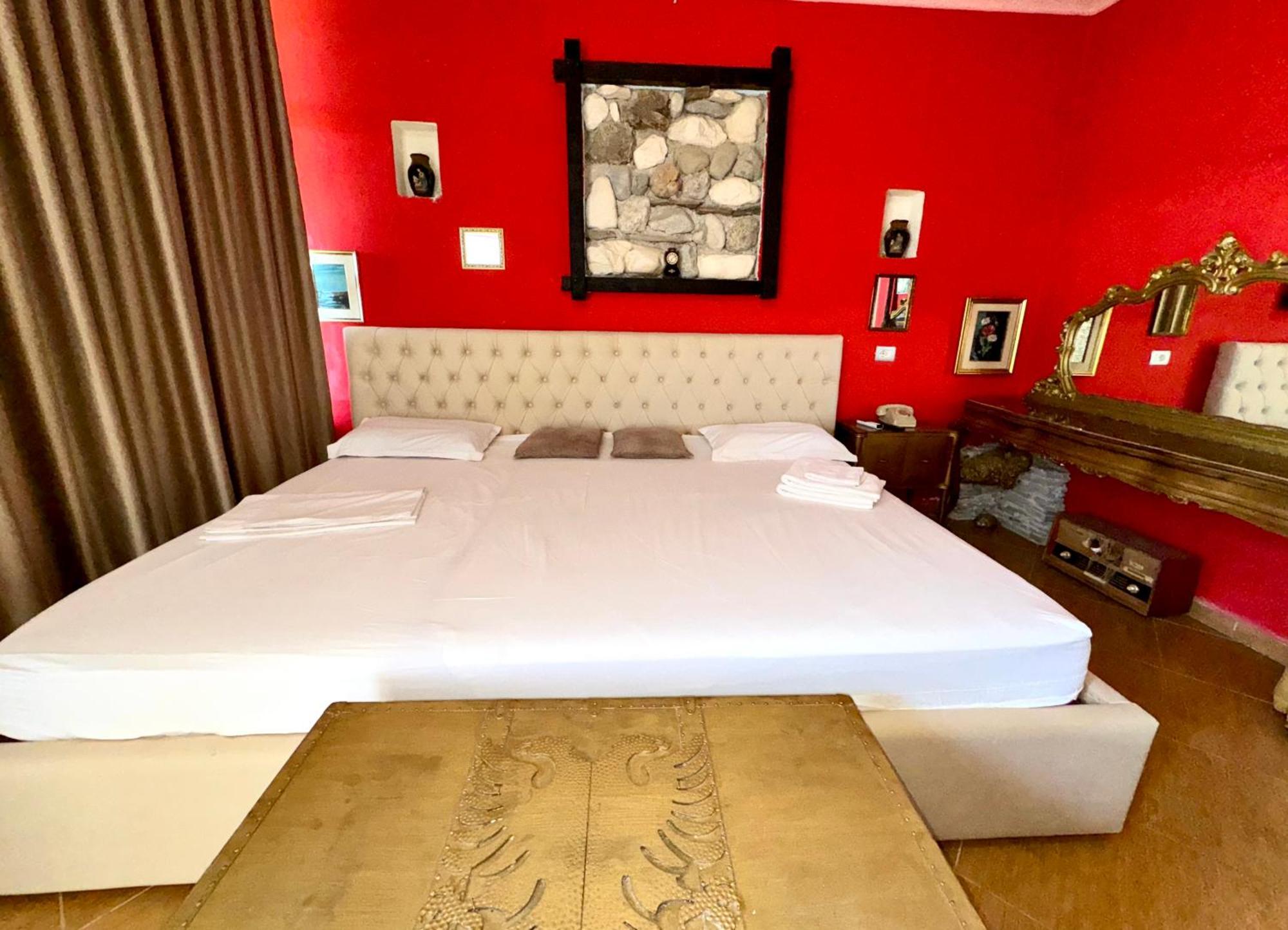 Hotel Vila "Oda E Miqve" Vlorë Exteriér fotografie